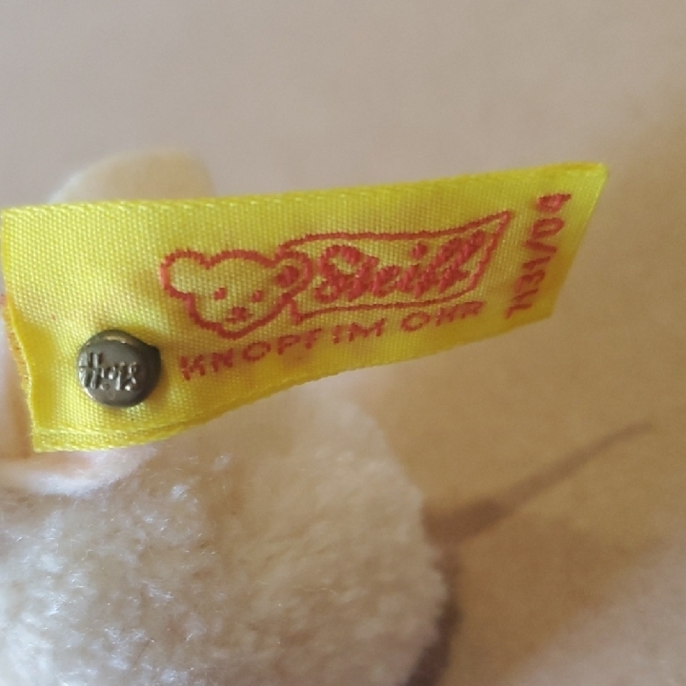 Adorable Cream Plush Toy with Tag - Picture 2 of 9